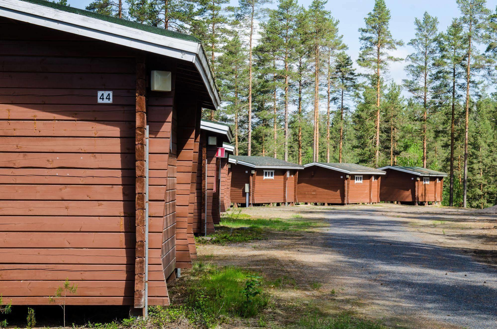 Ahvenlampi Camping サーリヤルヴィ エクステリア 写真
